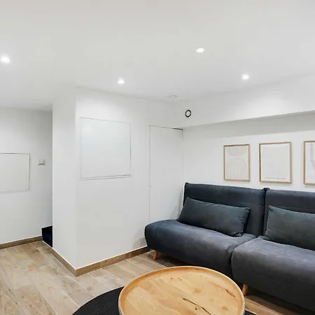 Cosy Duplex 1br St Fargeau Parijs
